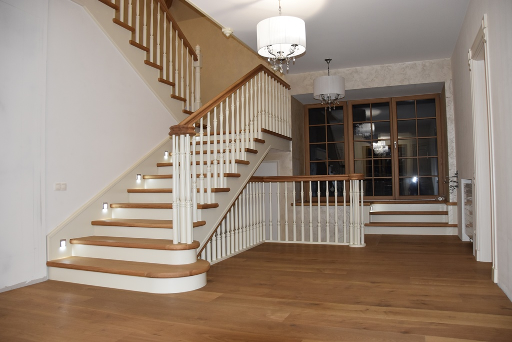 Obklad starých schodišť